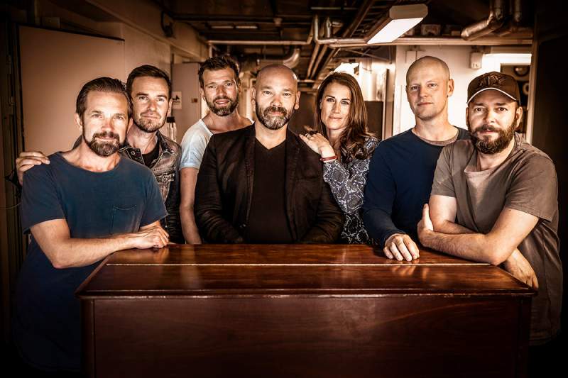 Jill Johnson & the band